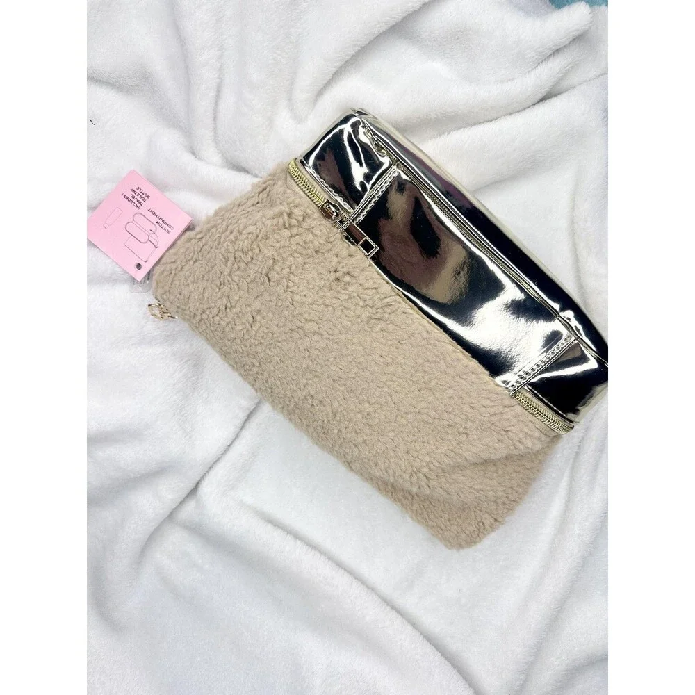 Juicy Couture Travel Cosmetic Bag Beige Sherpa Gold Heart Bottom Compartment